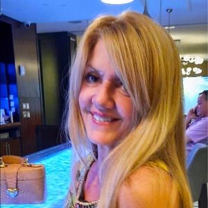 Meet your Posher, Ellen